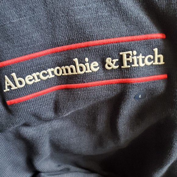 Abercrombie and Fitch men's sweater size Large. - Picture 7 of 10